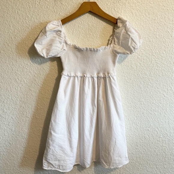 Aritzia Sunday Best
Hadley Poplin Dress Linen Puff Sleeve White Women’s XS - Picture 4 of 9